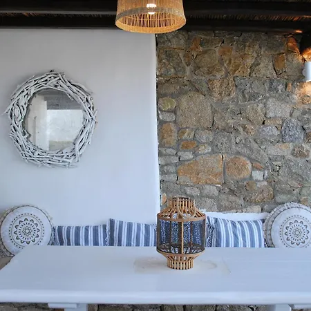 Blue Island Maisonette With Sharing Pool Casa de Férias *