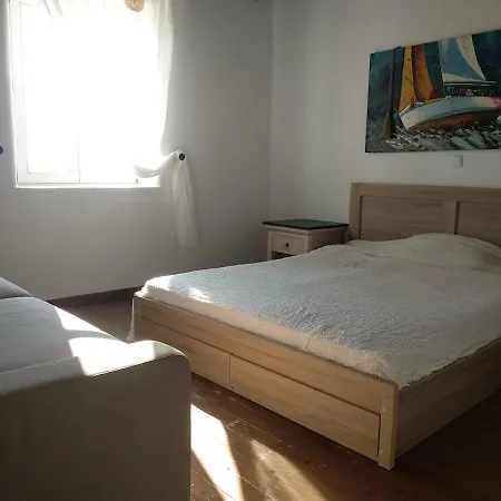 Blue Island Maisonette With Sharing Pool Holiday home