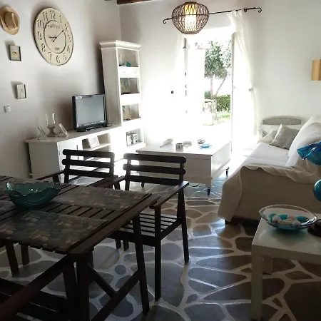 Blue Island Maisonette With Sharing Pool * Mykonos Town