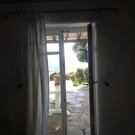 Blue Island Maisonette With Sharing Pool *