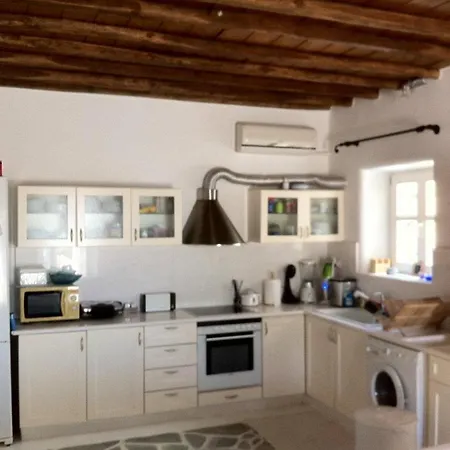 Blue Island Maisonette With Sharing Pool *