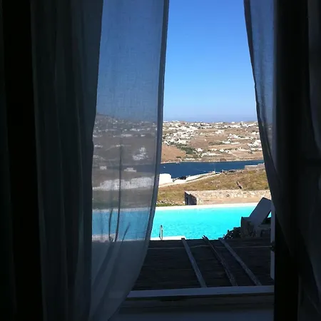Blue Island Maisonette With Sharing Pool Holiday home *