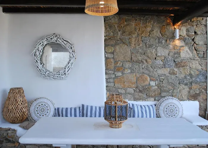 Blue Island Maisonette With Sharing Pool Holiday home *